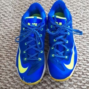 Mens nike shoes